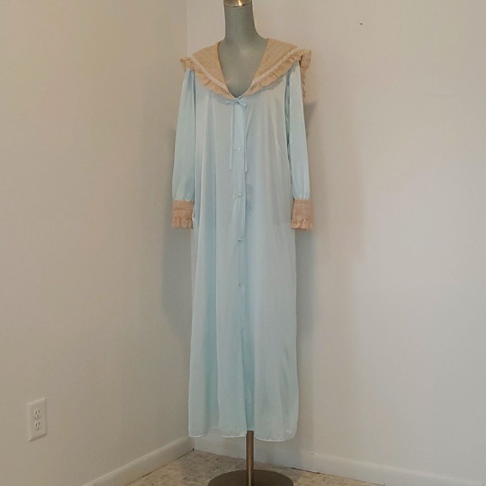 Slenders | Lace House Robe